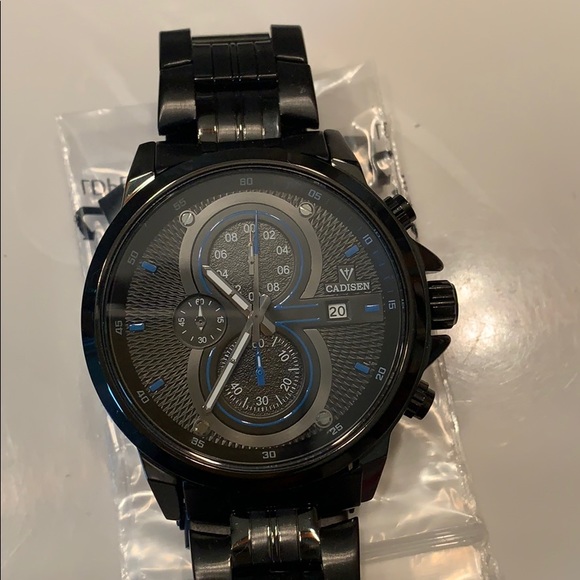 Black faced watch - Picture 3 of 4